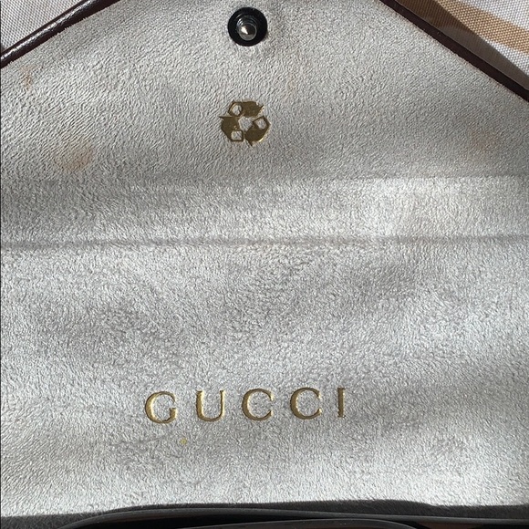 AUTHENTIC GUCCI 42 MM SUNGLASSES - Picture 3 of 6
